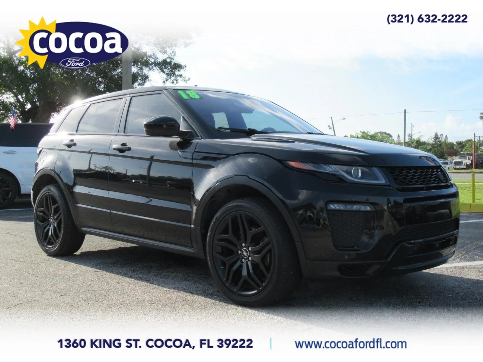 Used 2018 Santorini Black Land Rover HSE Dynamic image 1