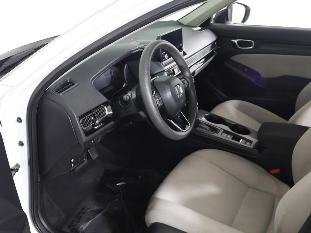 Used 2023 White Honda LX image 19