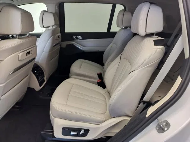 New 2027 Mineral White Metallic BMW xDrive40i image 20