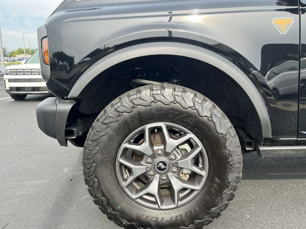 Used 2025 Black Ford Badlands image 16