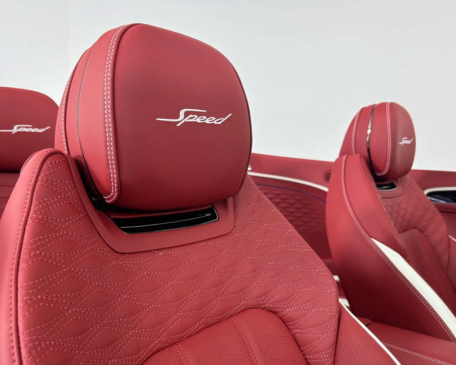 New 2026  Bentley GTC image 27