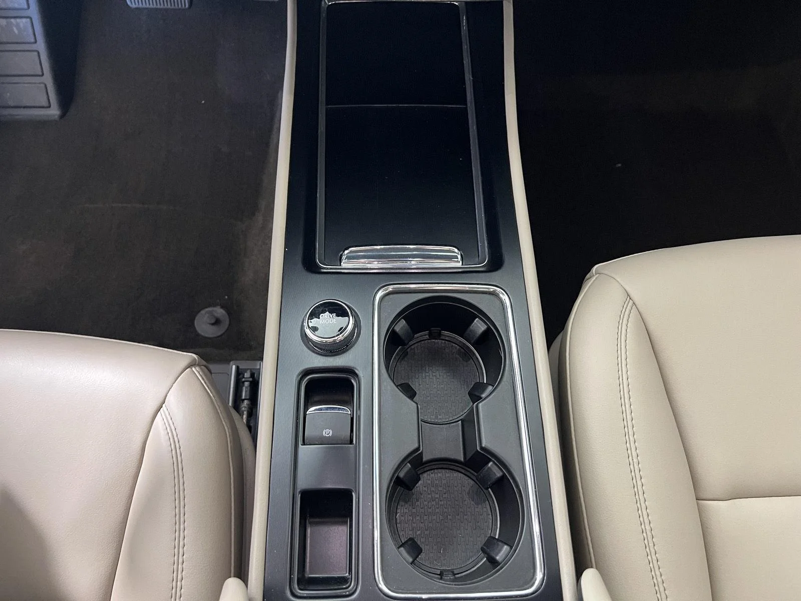 Used 2023  Lincoln Standard image 19