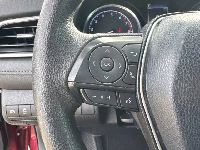 Used 2018 Red Toyota LE image 49