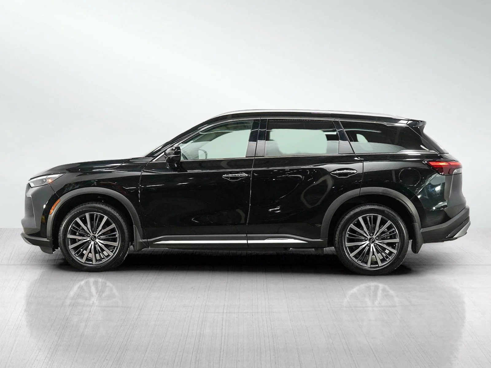 Used 2025 INFINITI QX60 Sensory with VIN 5N1AL1GSXSC333490 for sale in Burnsville, Minnesota
