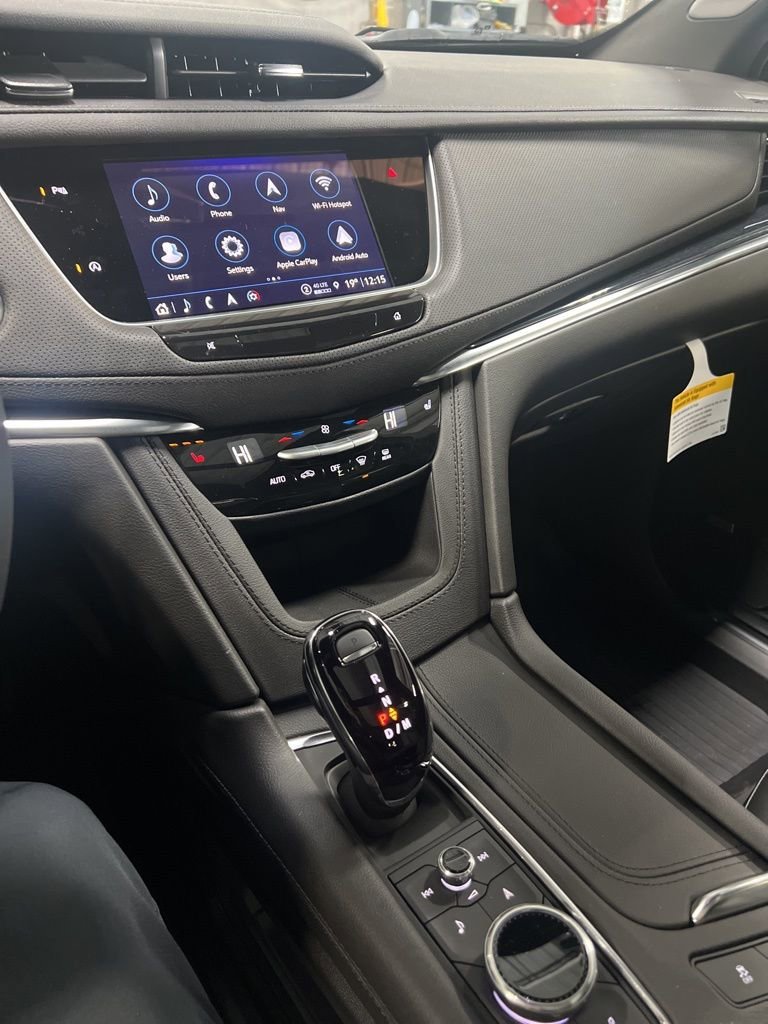 New 2025 Crystal White Tricoat Cadillac Premium Luxury image 19