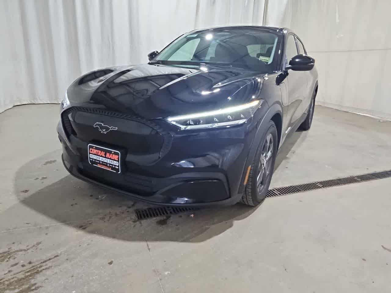 2022 Ford Mustang Mach-E Select AWD