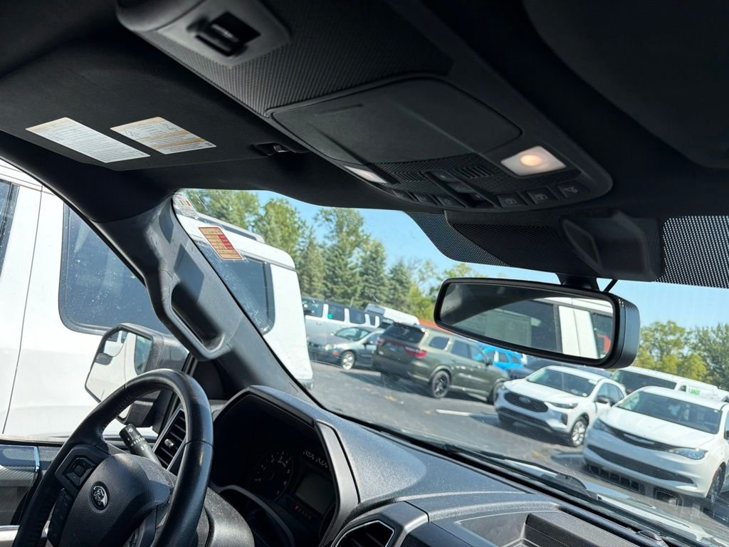 Used 2020 Black Ford XLT image 29