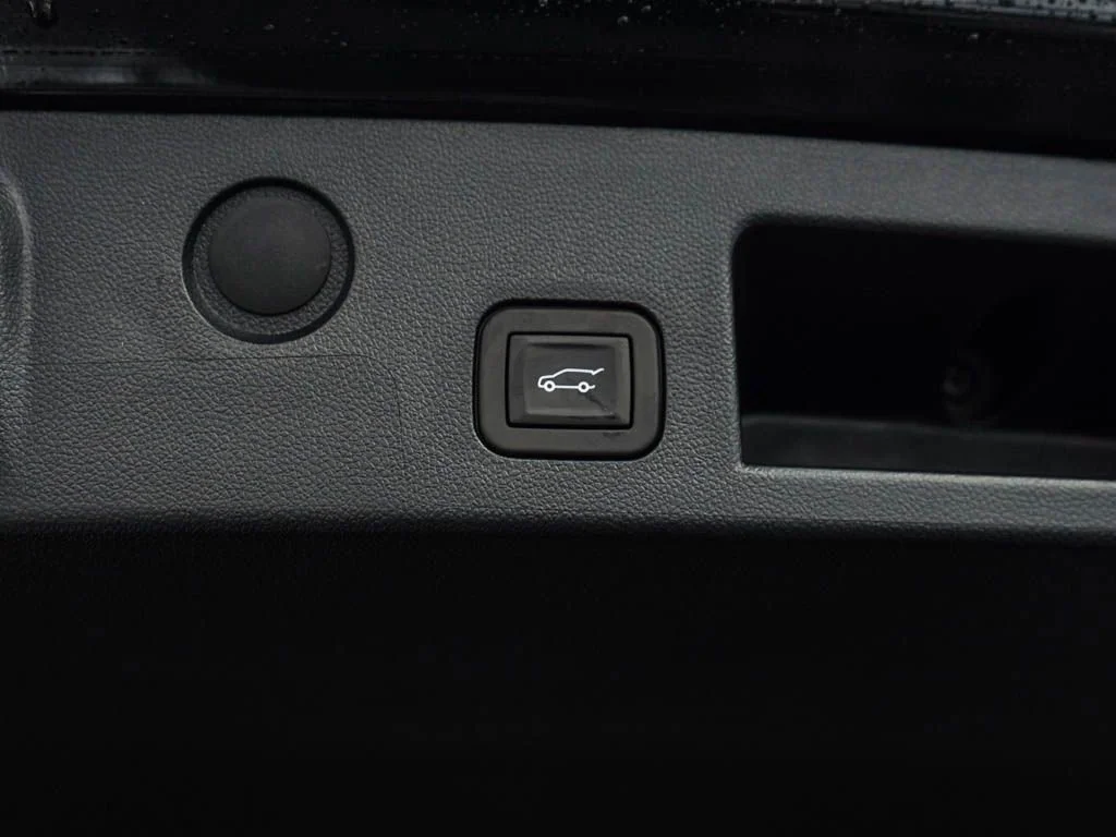 2026 GMC Terrain Denali - Photo 9