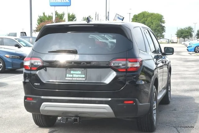 Certified Used 2023 Crystal Black Pearl Honda AWD EX-L 7P image 25