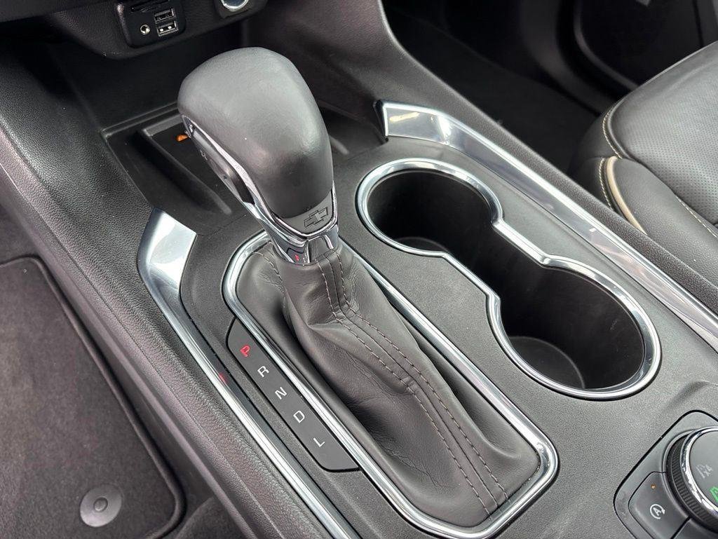 Used 2023 Black Metallic Chevrolet Premier image 27