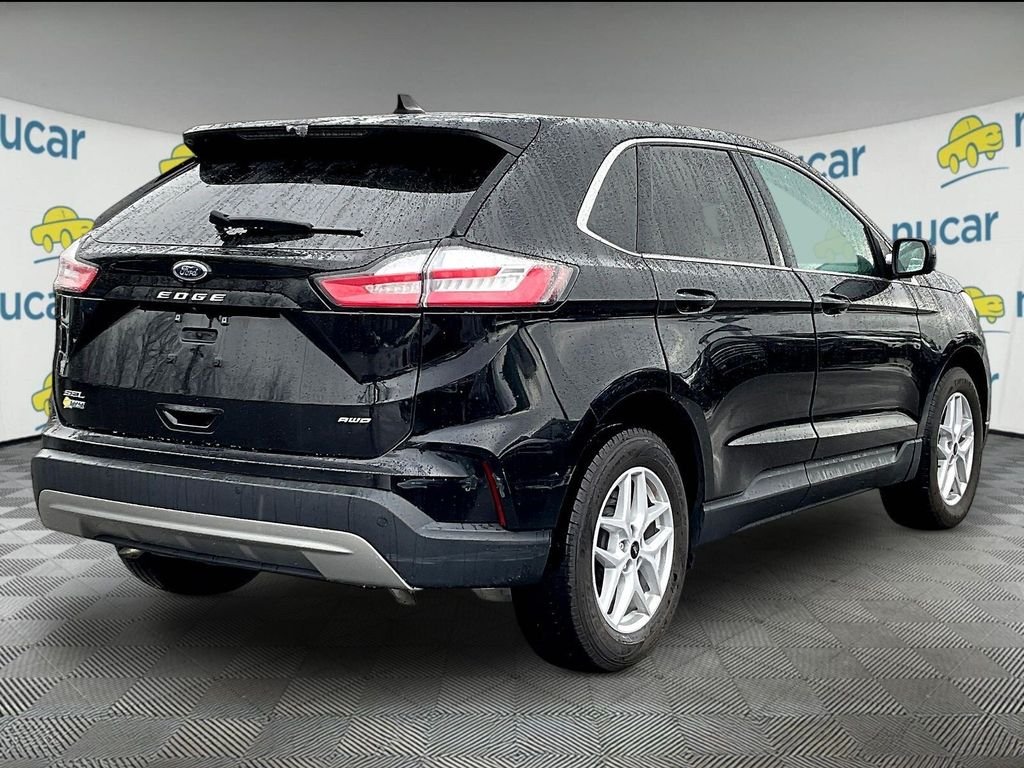 Used 2023 Black Ford SEL image 6