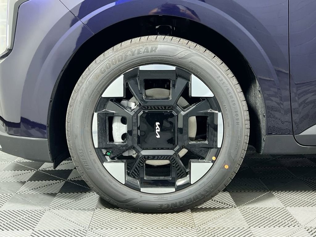 New 2026 Deep Chroma Blue Kia EX image 11