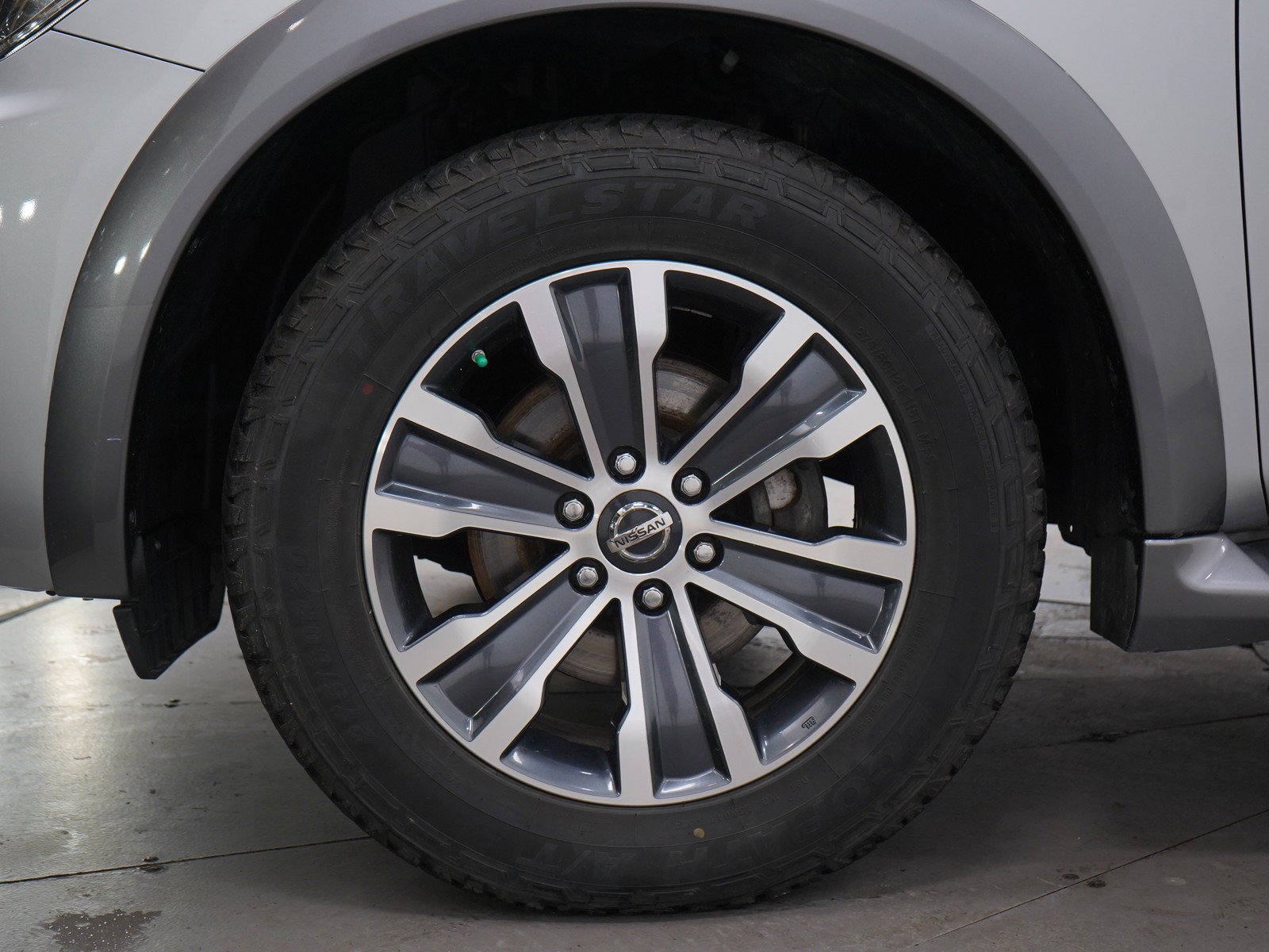 Used 2019 Brilliant Silver Metallic Nissan Sl image 32