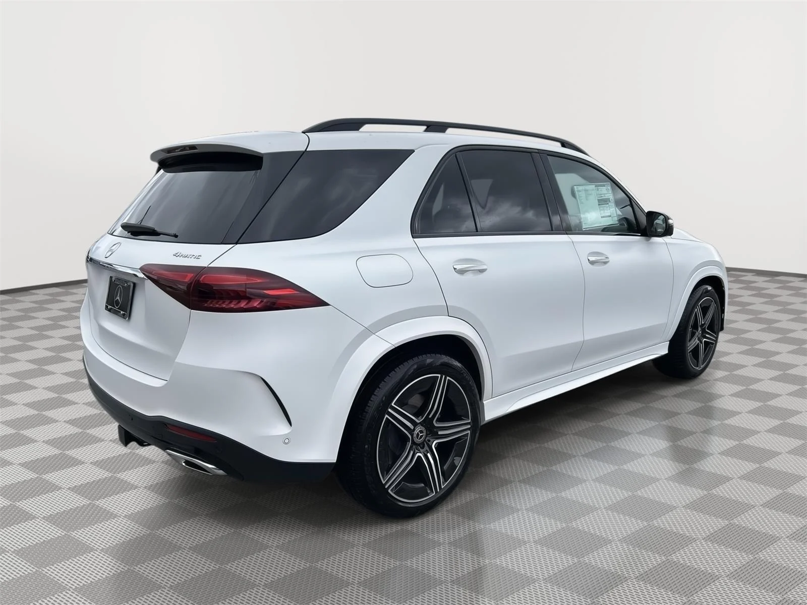 New 2026 MANUFAKTUR Moonlight White Magno Mercedes-Benz GLE 350 image 3