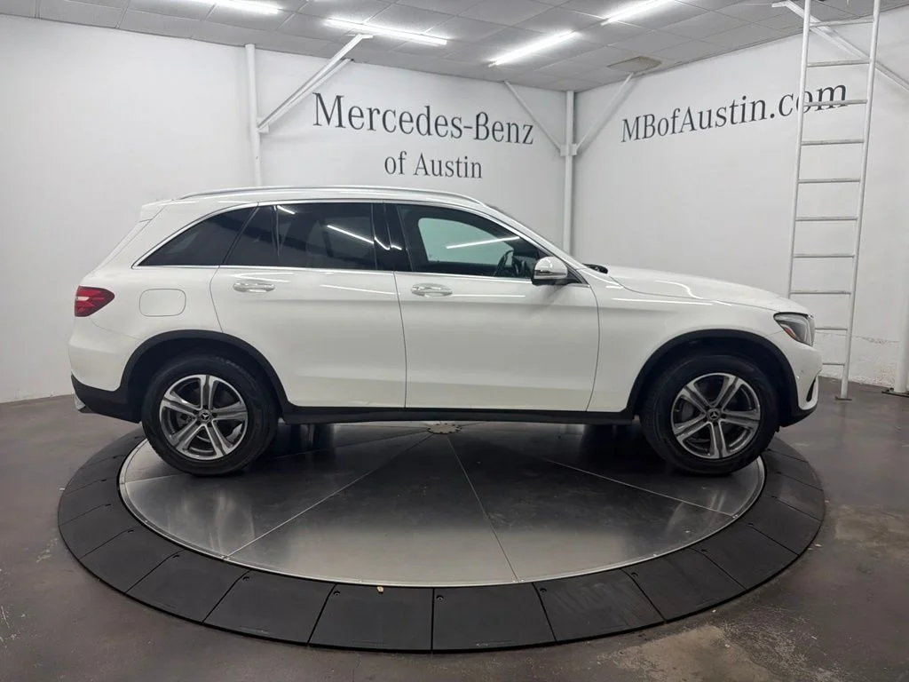 Used 2018 White Mercedes-Benz GLC 300 image 8