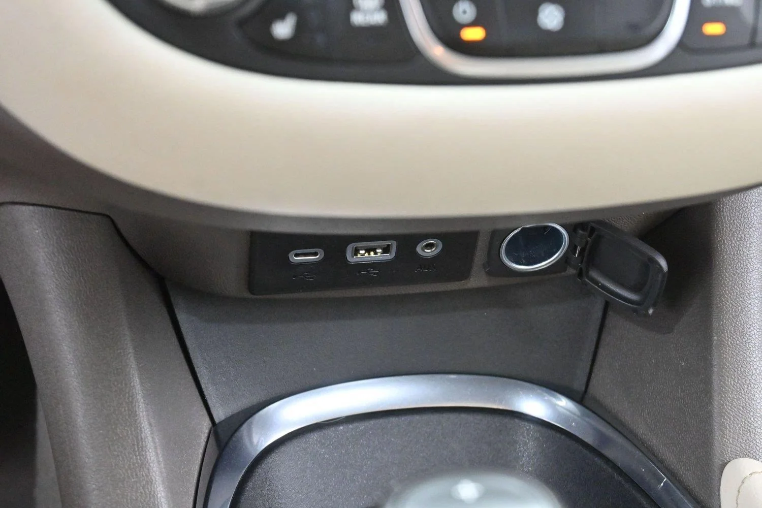 Used 2020 Silver Ice Metallic Chevrolet LT image 24