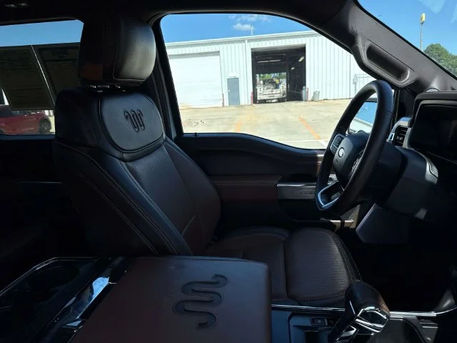 Used 2025 White Ford King Ranch image 17