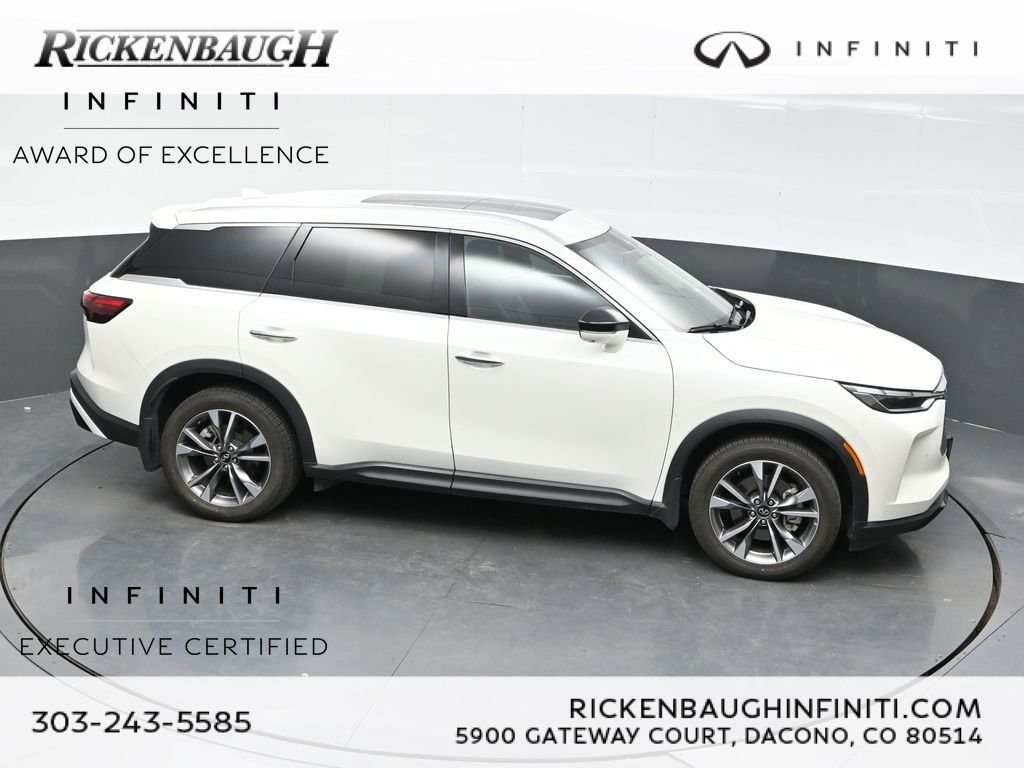 Certified Used 2023 White INFINITI LUXE image 42