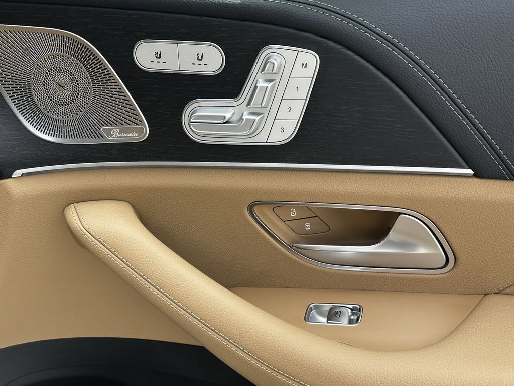 New 2026 MANUFAKTUR Alpine Grey Mercedes-Benz GLS 450 image 17