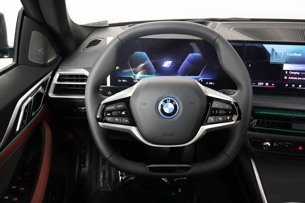 New 2026 Dravit Grey Metallic BMW eDrive40 image 3