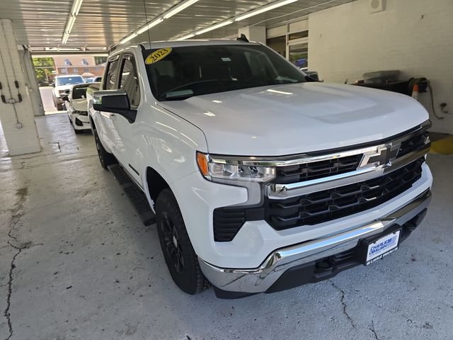 Used 2023 White Chevrolet LT image 7