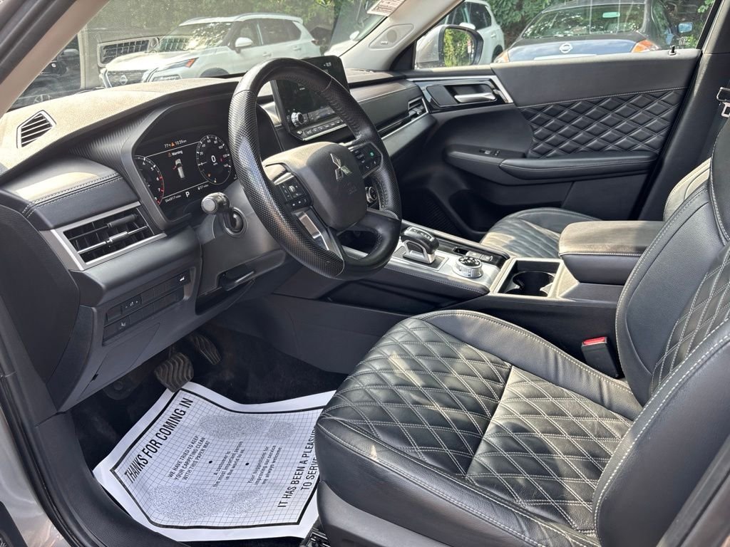 Used 2024 Black Mitsubishi  image 9