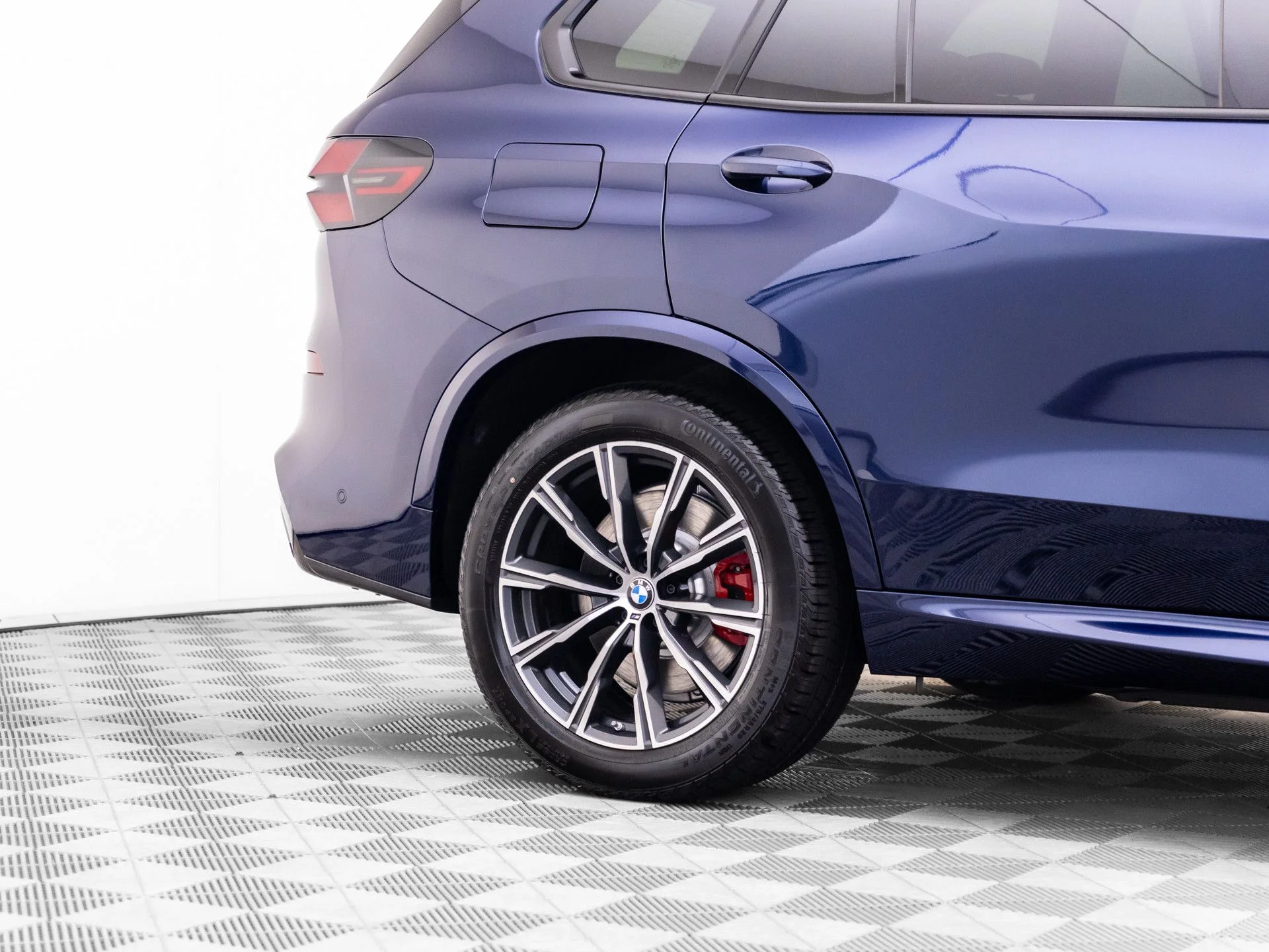New 2026 Blue BMW xDrive50e image 38
