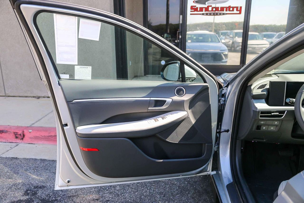 New 2026 Silver Hyundai SEL Sport image 50