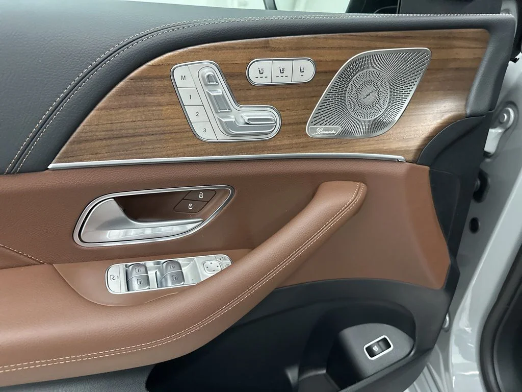 New 2026 White Mercedes-Benz GLE 580 image 14
