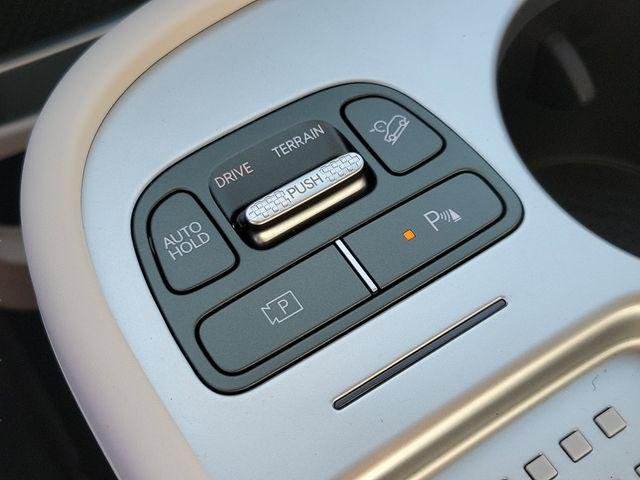 New 2026 Snow White Pearl Hyundai SE image 58