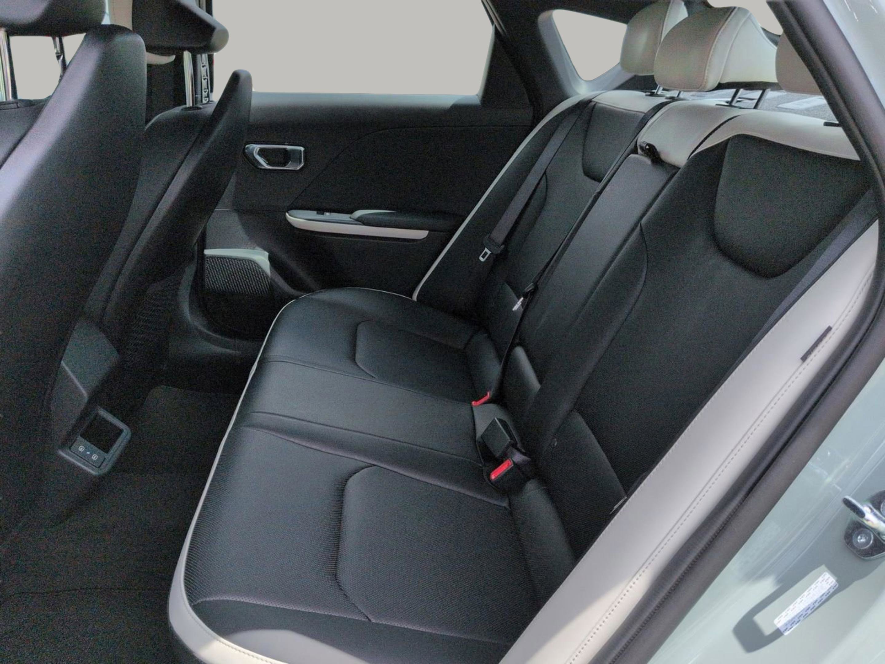 New 2026 Morning Haze Kia GT-Line image 17