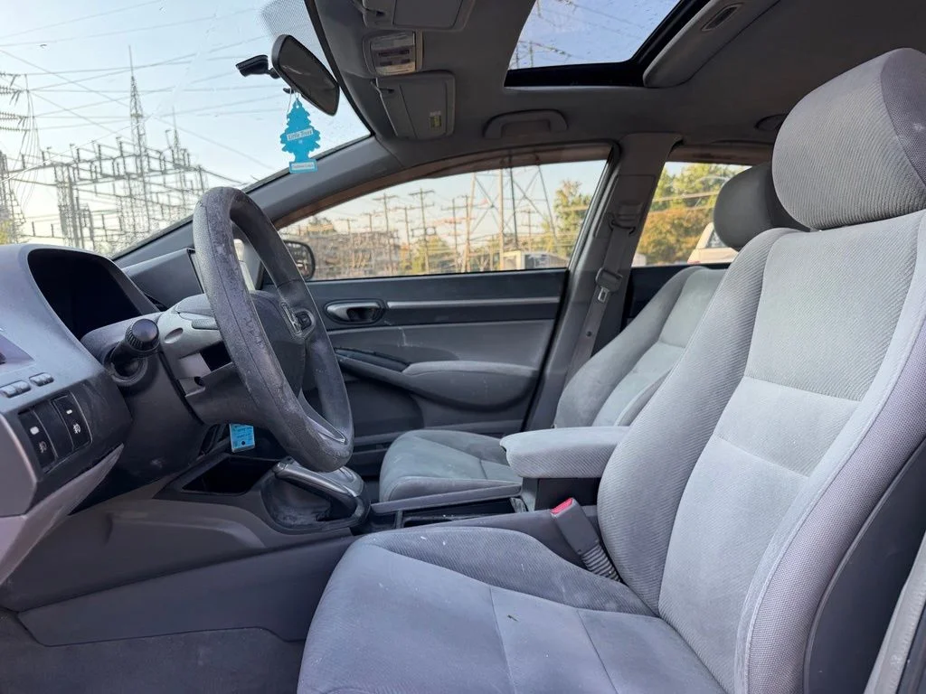 Used 2010  Honda EX image 17