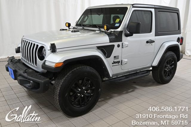 Used 2023 Silver Jeep Freedom Edition image 1