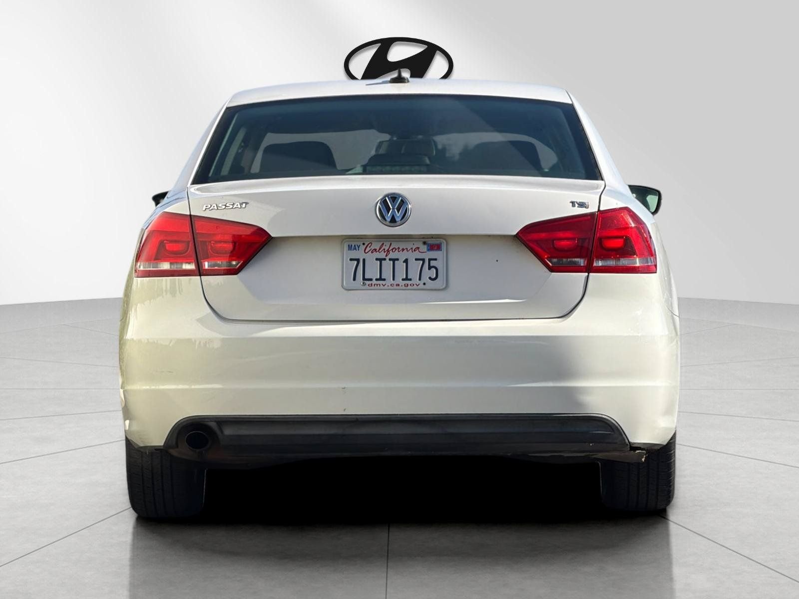 Used 2014  Volkswagen 1.8T Wolfsburg Edition image 4