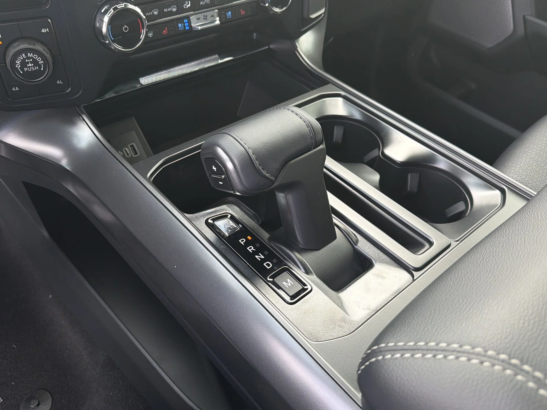 New 2026 Agate Black Metallic Ford Lariat® image 17