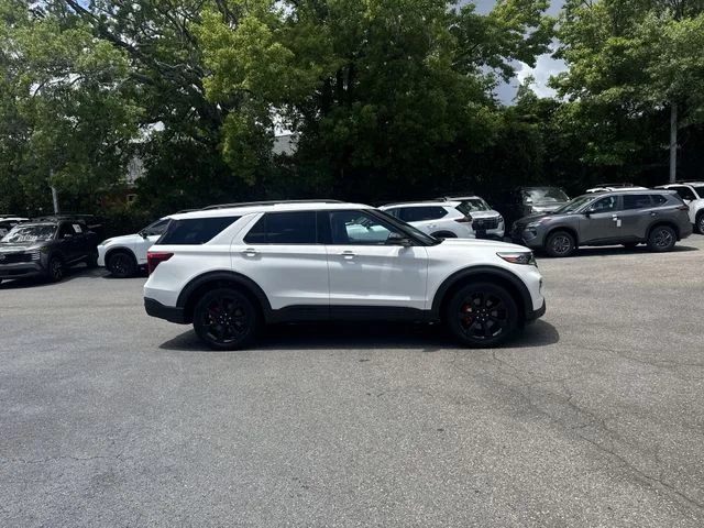 Used 2024 White Ford ST image 4