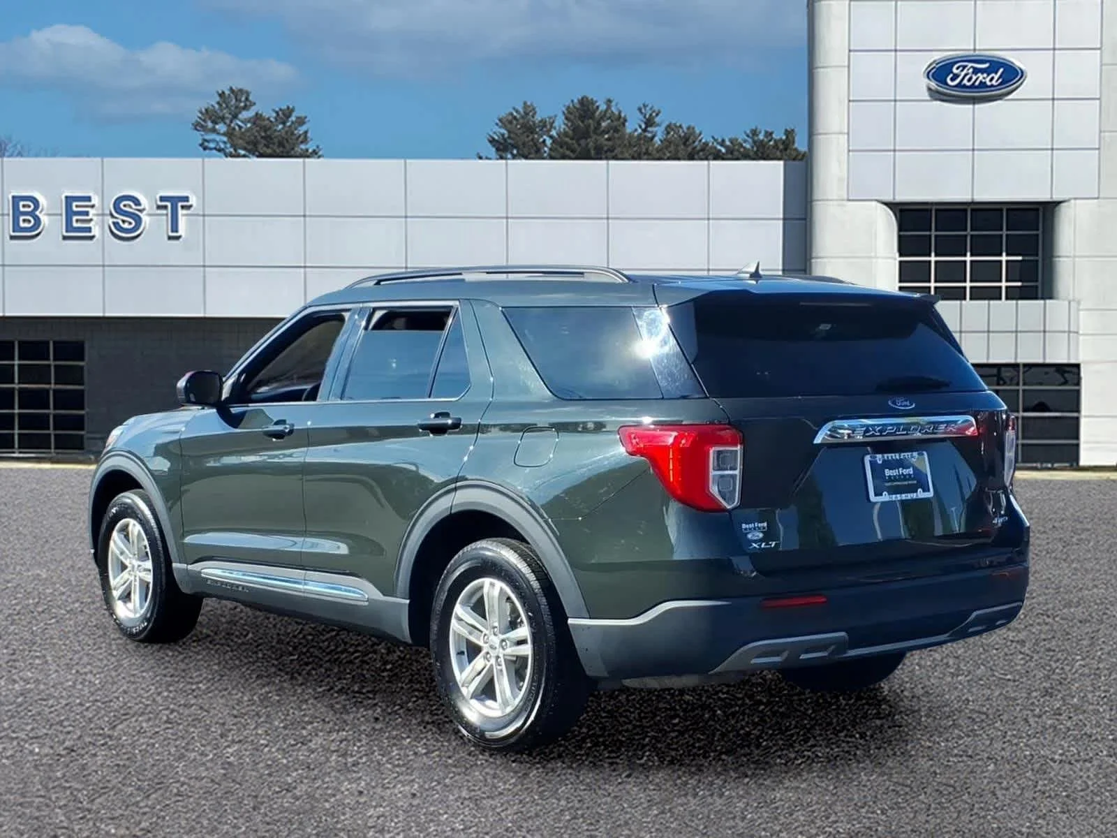 Used 2022 Forged Green Ford XLT image 4