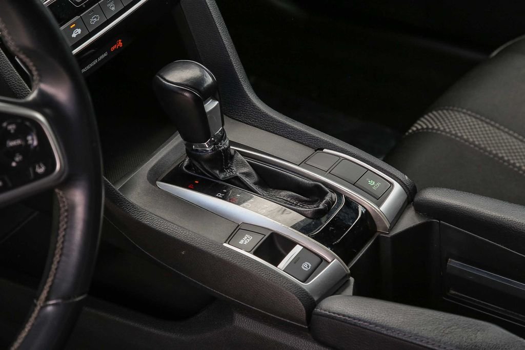 Used 2019 Lunar Silver Metallic Honda Sport image 19