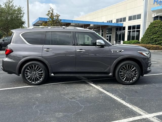 Used 2024 Anthracite Gray INFINITI Sensory image 2