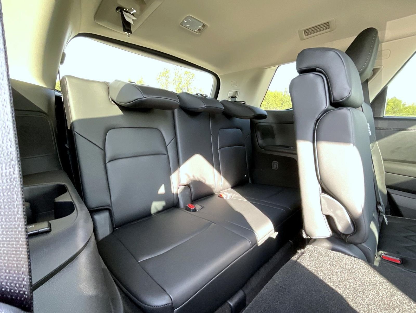 New 2026 Boulder Gray Pearl / Super Black Two-tone Nissan Platinum image 21