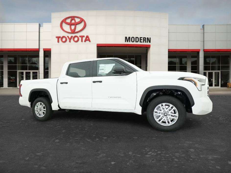 New 2026 Ice Cap Toyota SR5 image 11