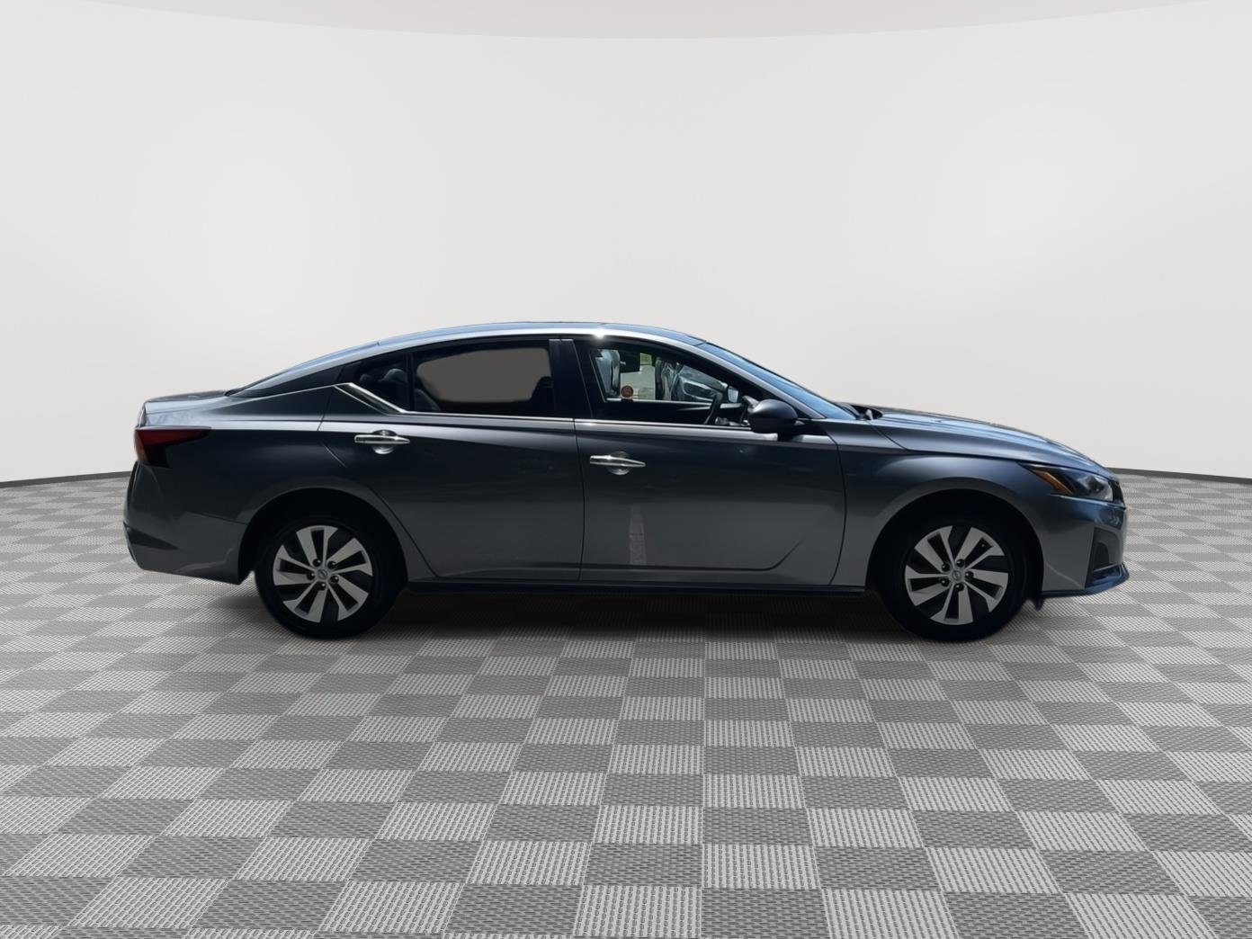 Used 2025 Gun Metallic Nissan S image 4