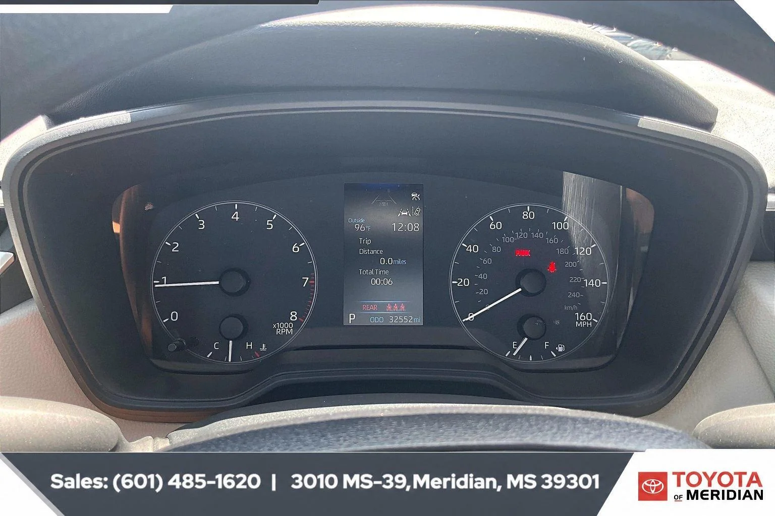 Used 2023 Ice Cap Toyota LE image 14