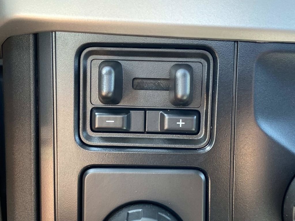 Used 2024 Oxford White Ford XL image 29