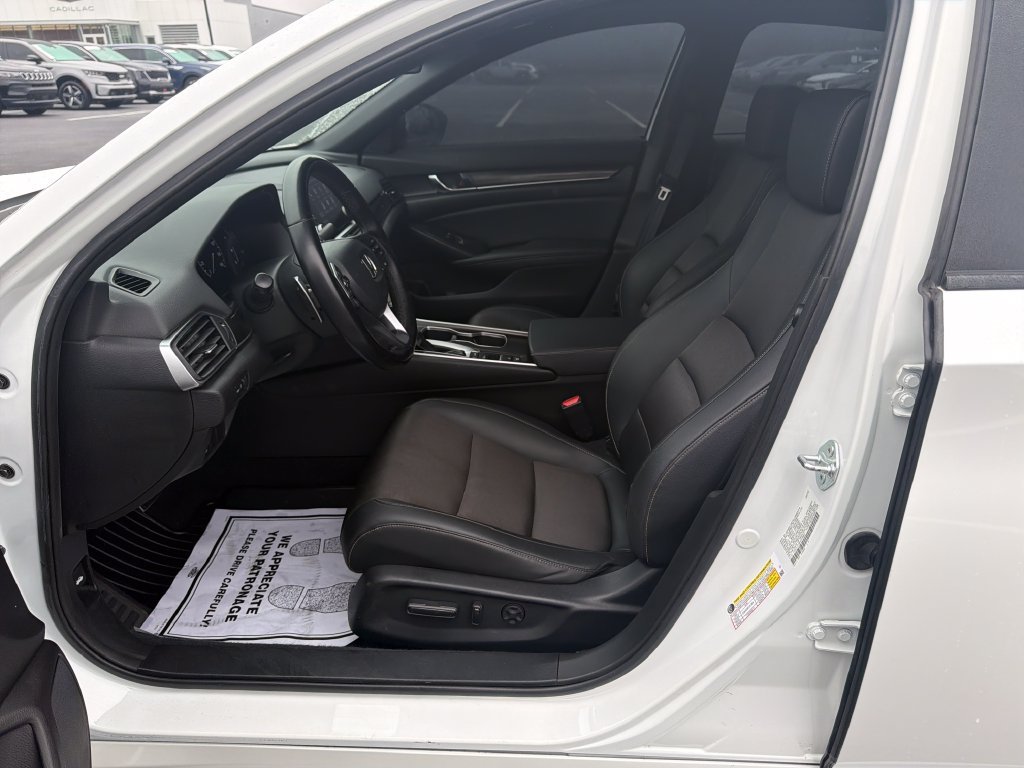 Used 2022 White Honda Sport image 12