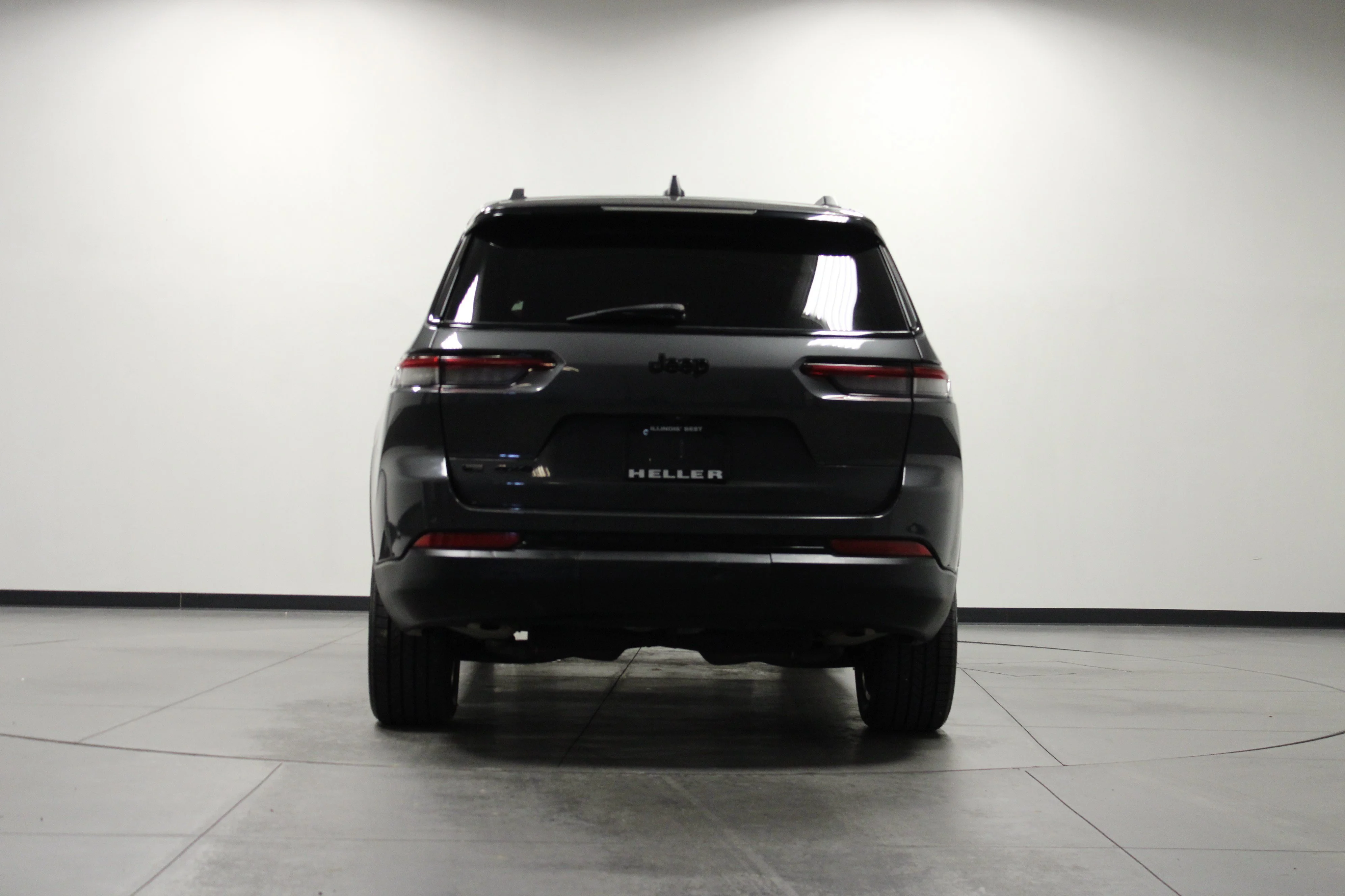 Used 2022 Baltic Gray Metallic Clearcoat Jeep Altitude image 5