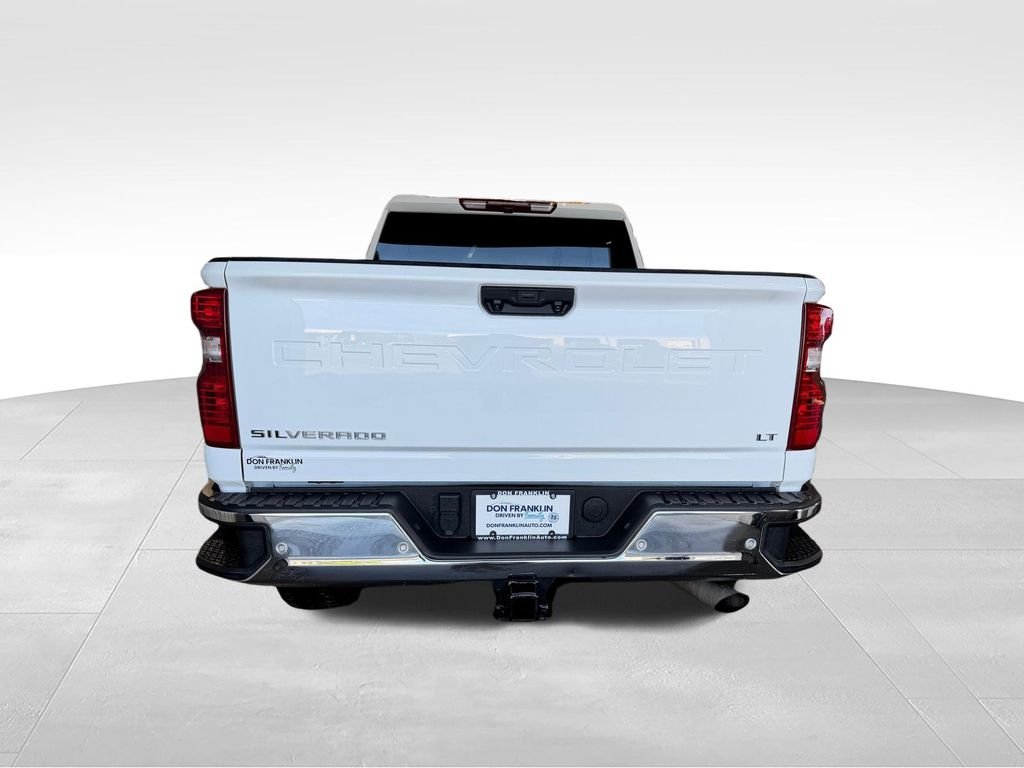Used 2024 White Chevrolet LT image 4