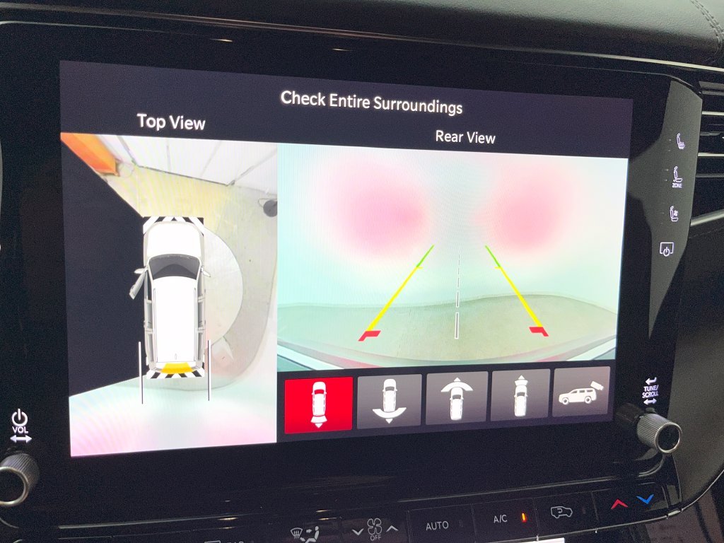Used 2024 Black Jeep Base image 22