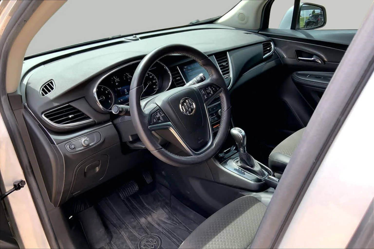 Used 2021 Includes (MDP) Anthracite lower exterior accent color, Paint code W598F. Buick Preferred image 16