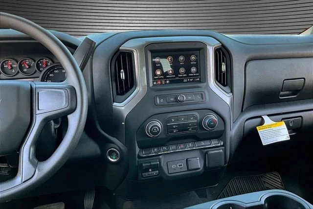 2025 Chevrolet Silverado 2500 HD Custom - Photo 6